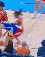 开云体育下载-上强度也上尺度莫兰特“三打”库里 最后姿势难以描述……