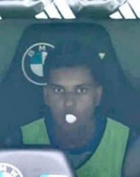 KAIYUN-西媒：罗德里戈对热身后不上场很不满！皇马拒绝8000万欧以下卖他