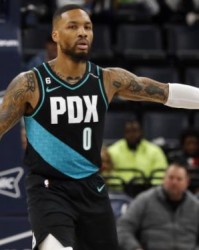 利拉德三双开拓者杀进前10 未来三战任务依旧艰巨